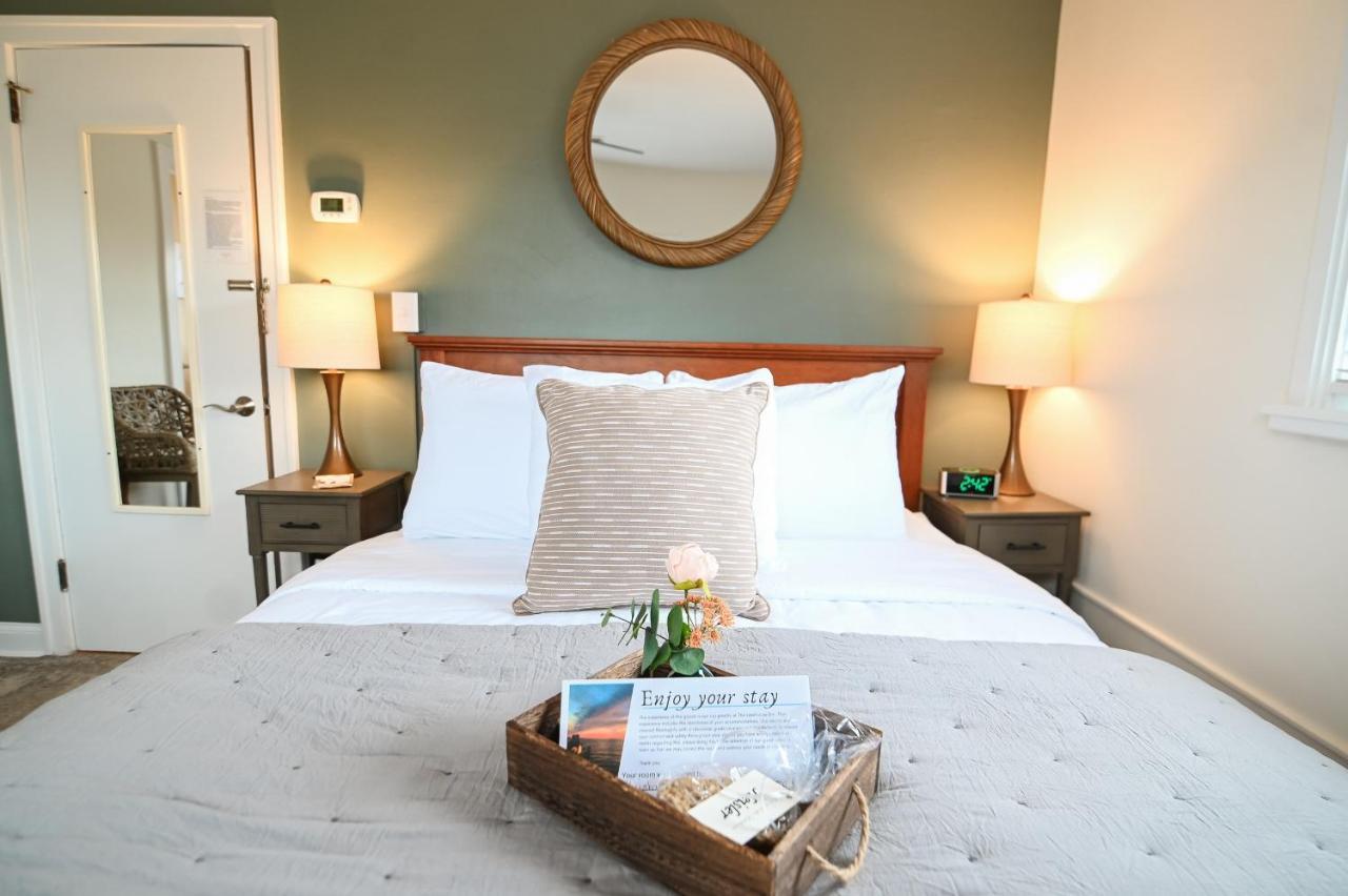The Lakehouse Inn Geneva Dış mekan fotoğraf